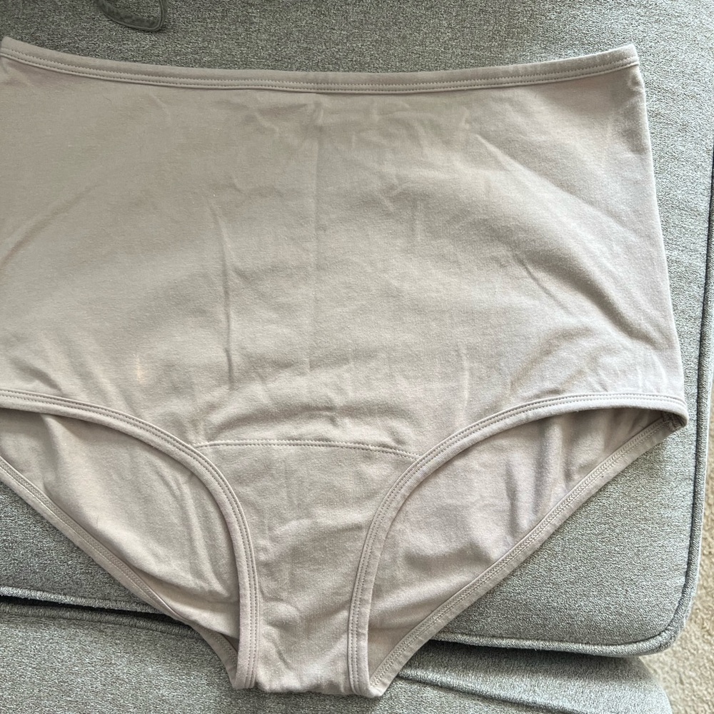 ARQ High Rise Undies